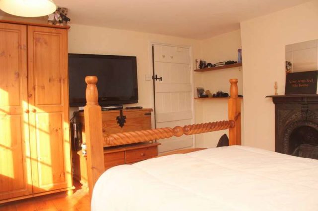  Image of 3 bedroom Semi-Detached house to rent in Ranworth Ranworth Norwich NR13 at Ranworth Norwich Woodbastwick, NR13 6HP